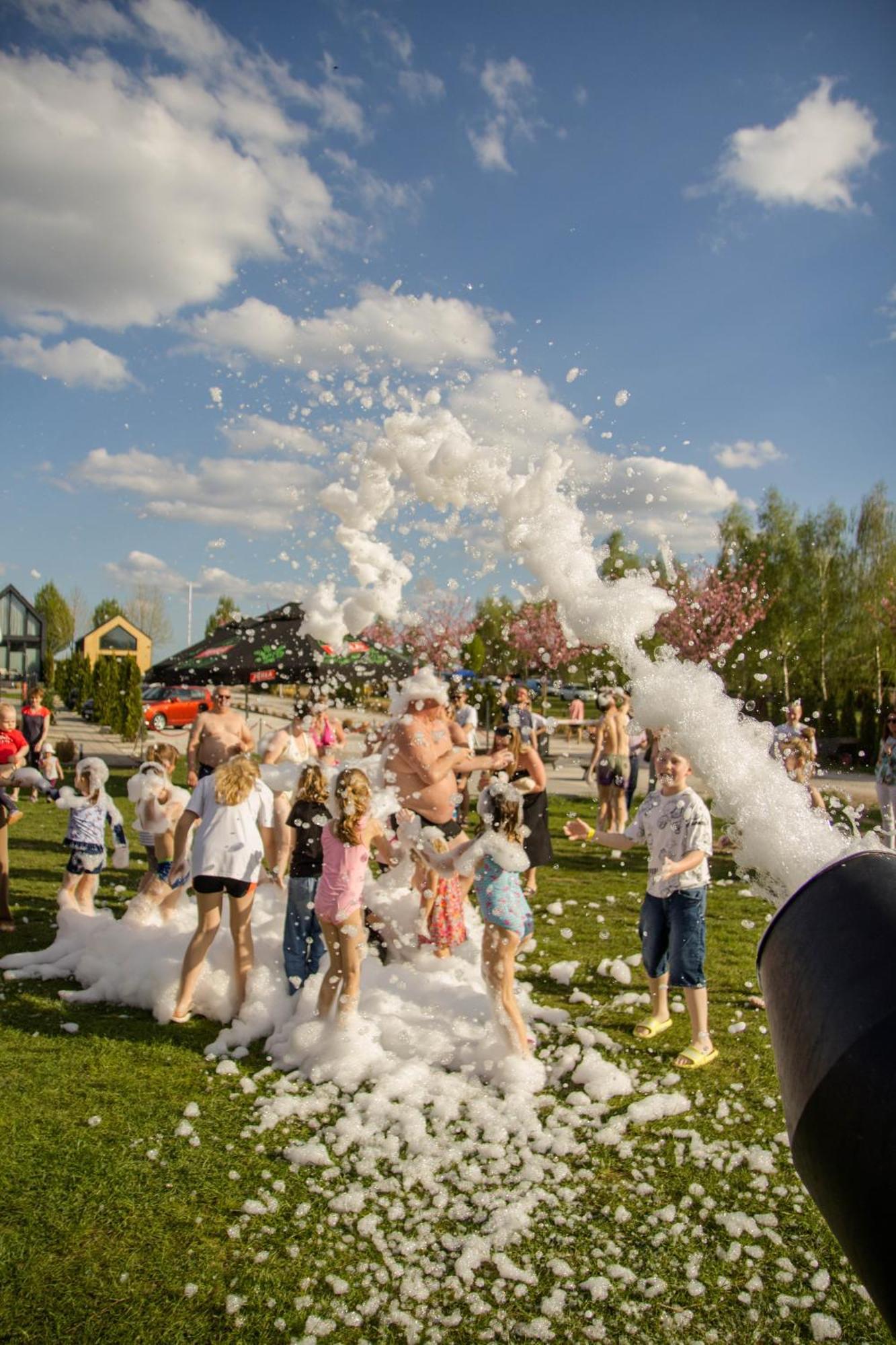 Beztroska Zatoka - Osrodek Wypoczynkowy Jacuzzi & Sauna Polajewo Extérieur photo